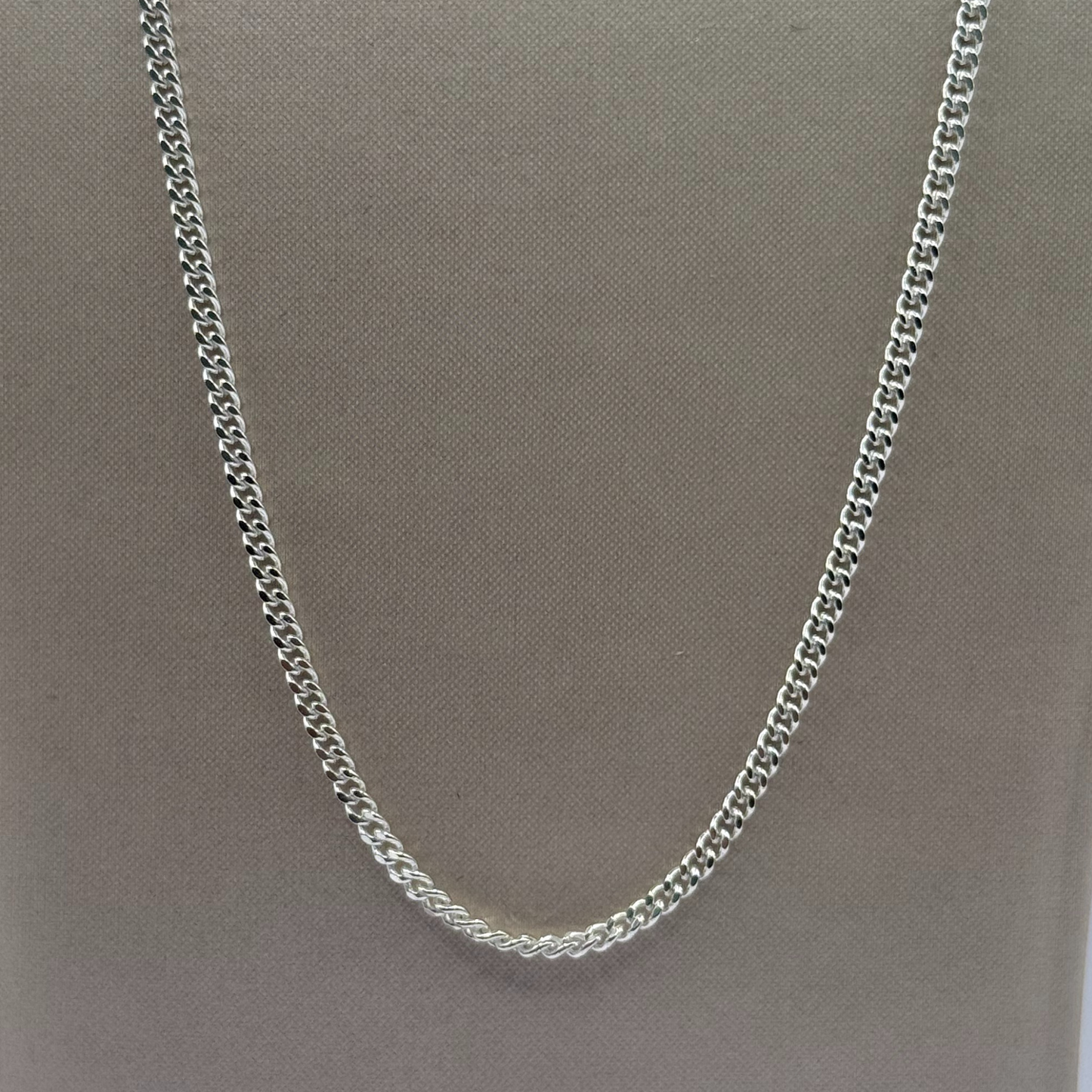 SILVER CURB FILED 18" NECKLACE Oppulence