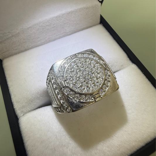 CIRCLE SET CZ DIAMOND RING Oppulence