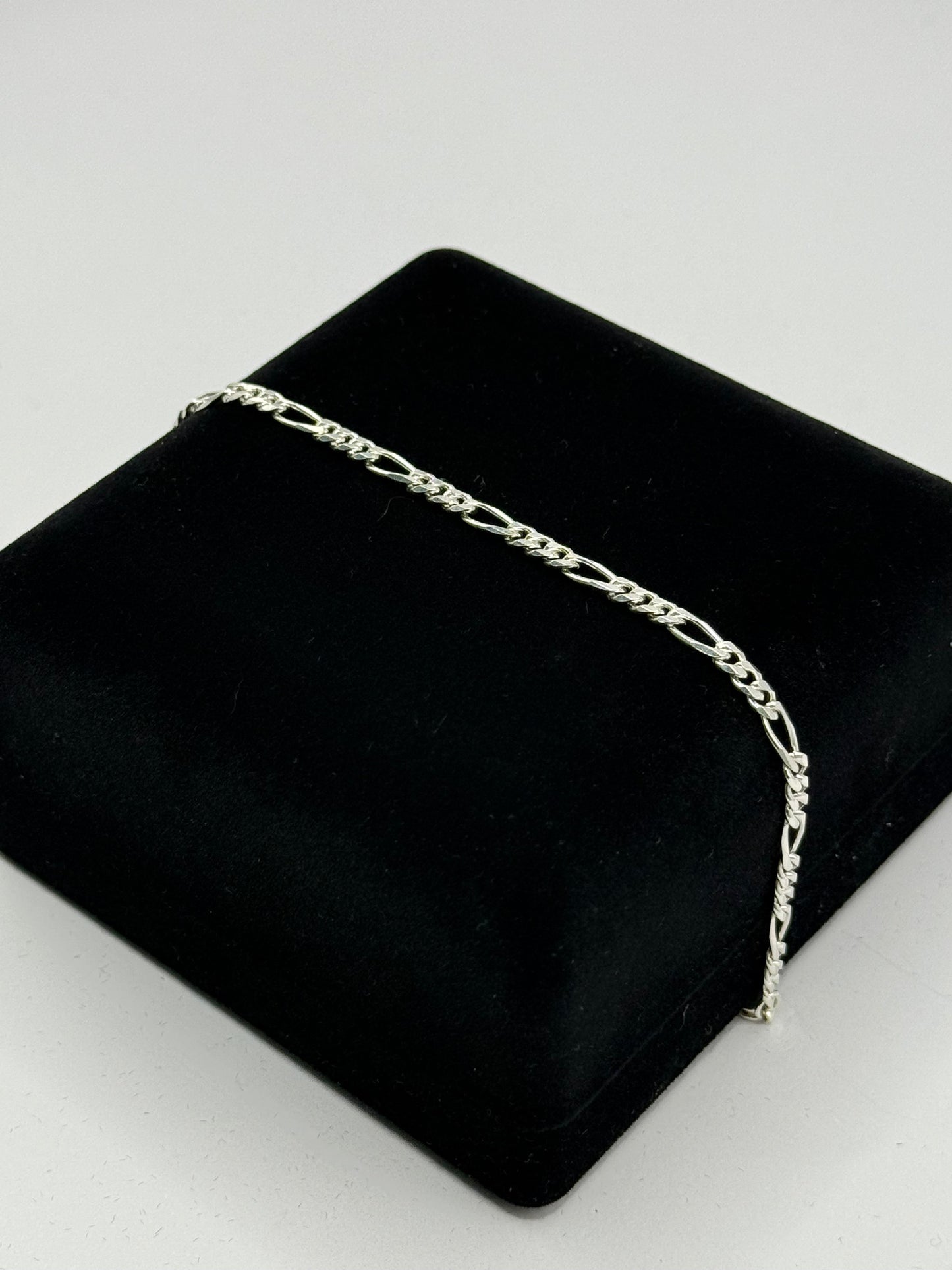 SILVER FIGARO 7.5" BRACELET Oppulence