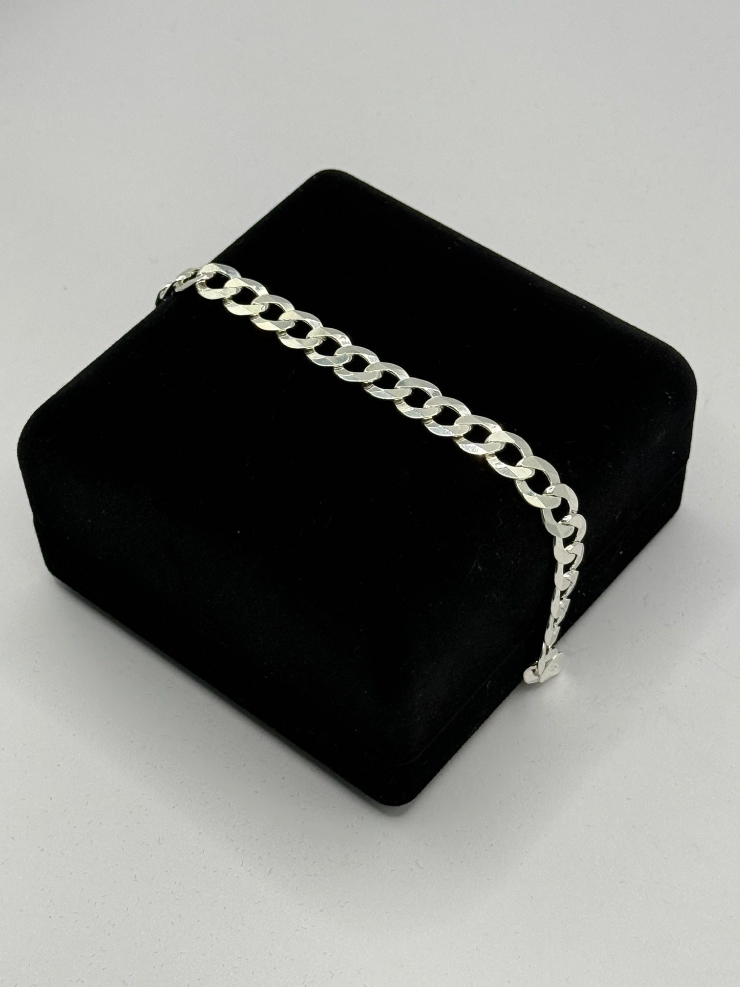 SILVER FILED 8.5" CURB BRACELET Oppulence