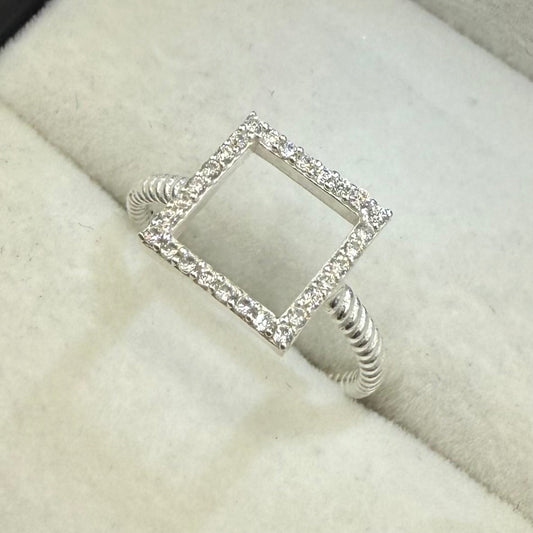 HOLLOW SQUARE CZ DIAMOND RING Oppulence