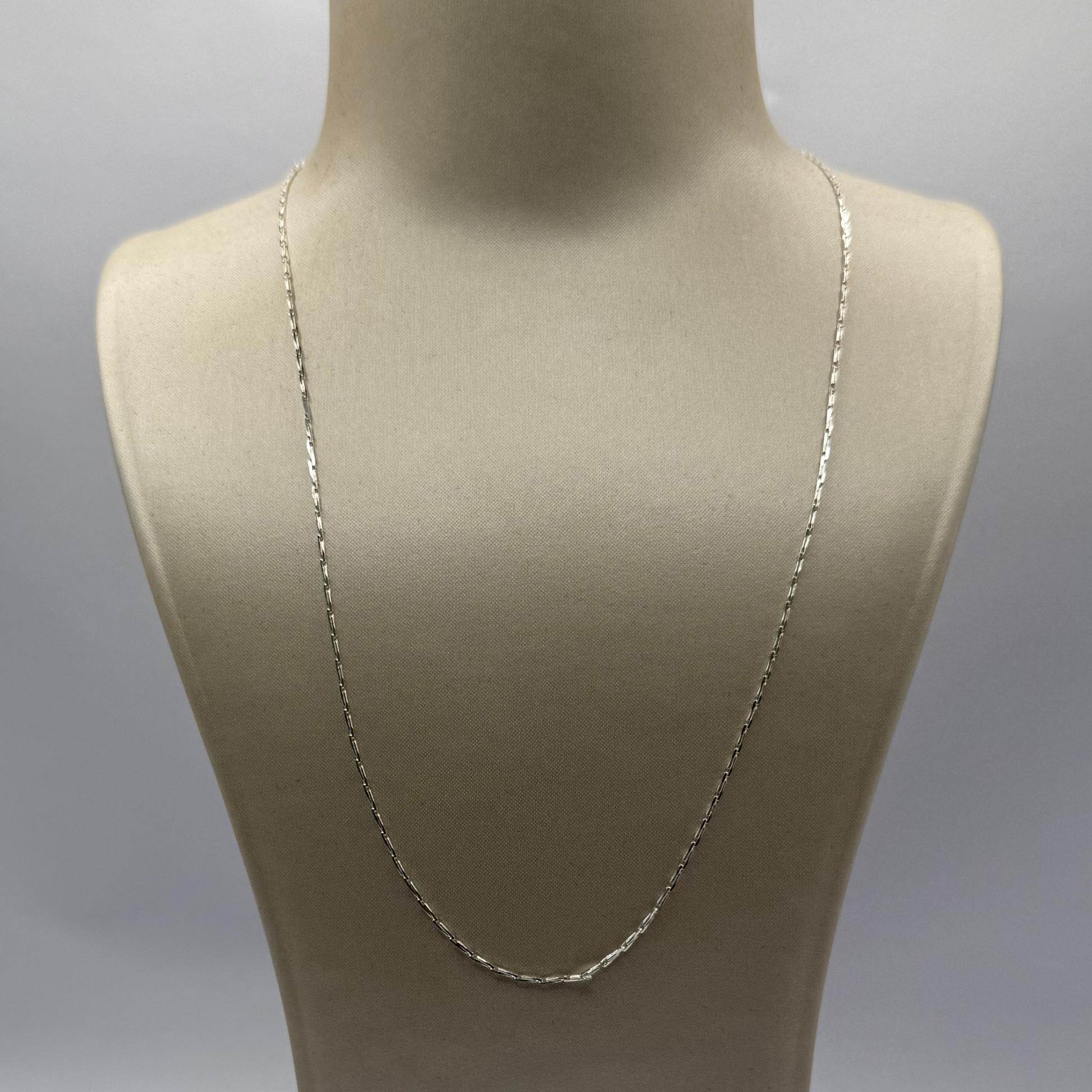 SILVER HAYSEED 18" NECKLACE Oppulence
