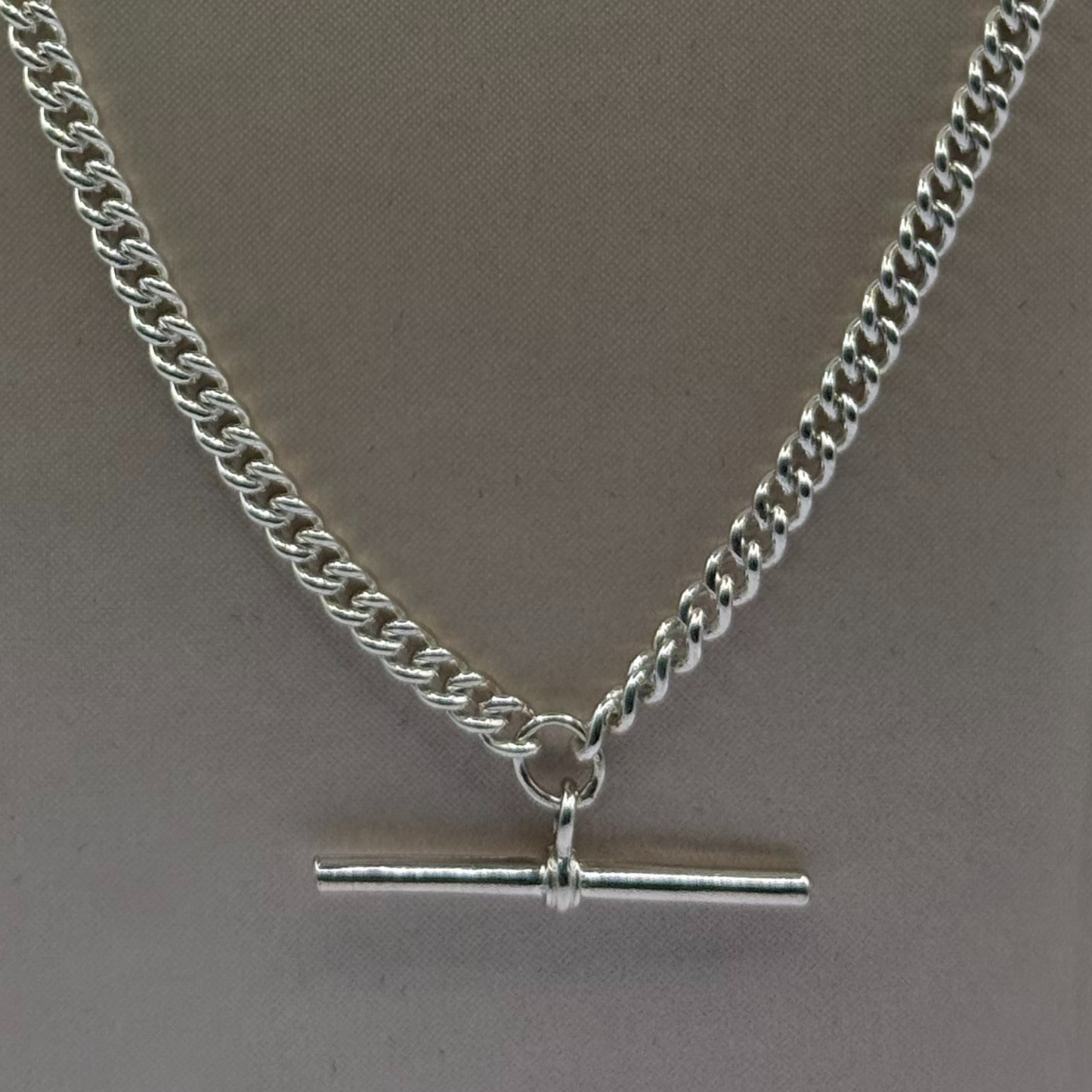 SILVER ALBERT ROUND CURB 18" NECKLACE Oppulence