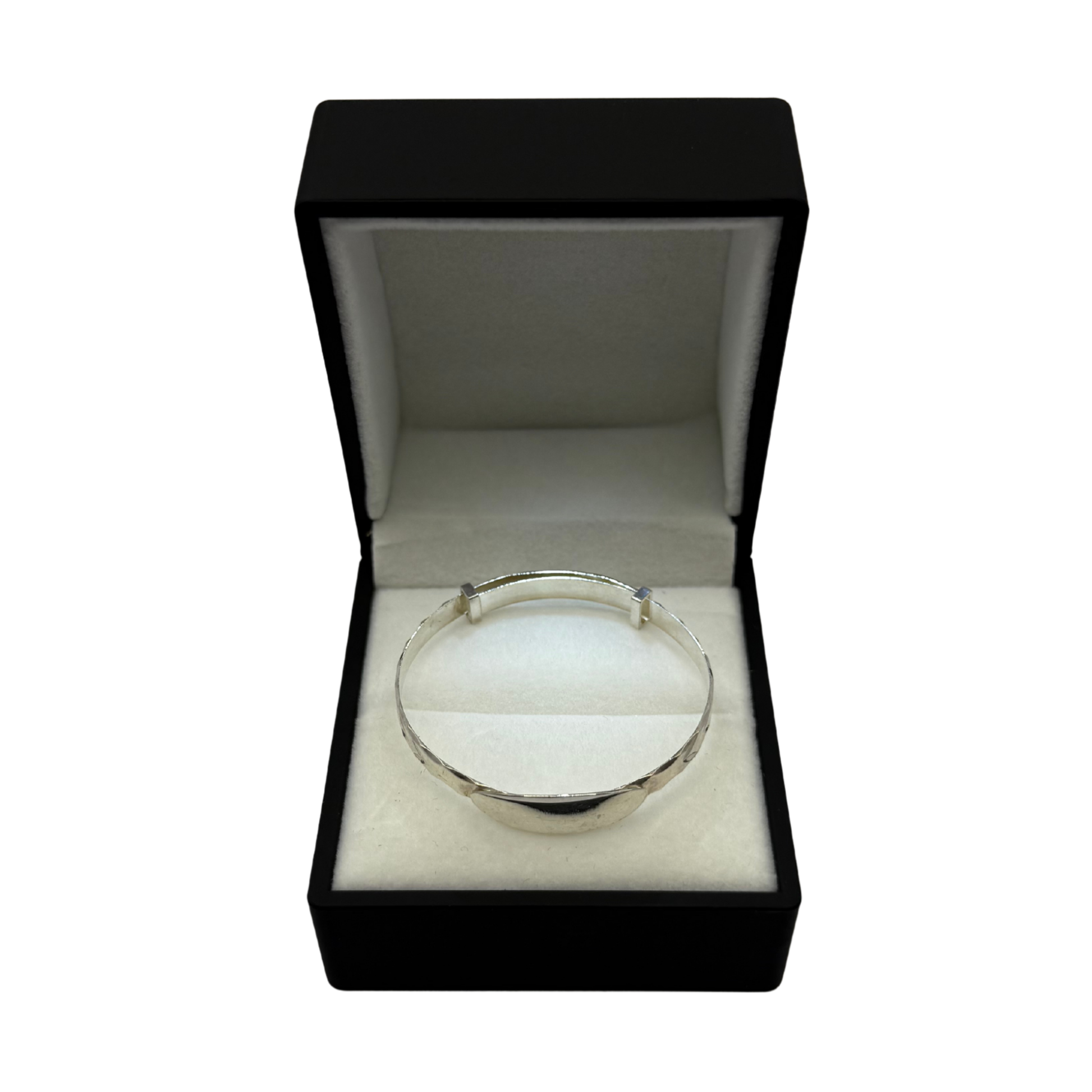 SILVER D/C BABY OVAL BANGLE Oppulence