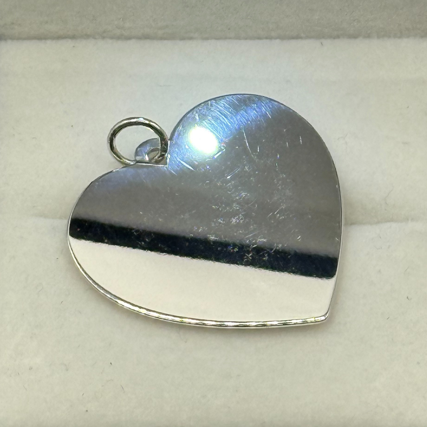 SILVER HEART 31MM X 33MM PENDANT Oppulence