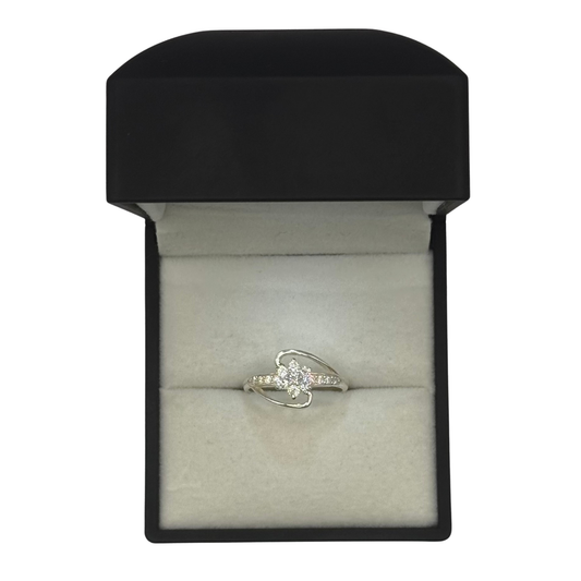 FLOWER TWIST CZ DIAMOND RING Oppulence