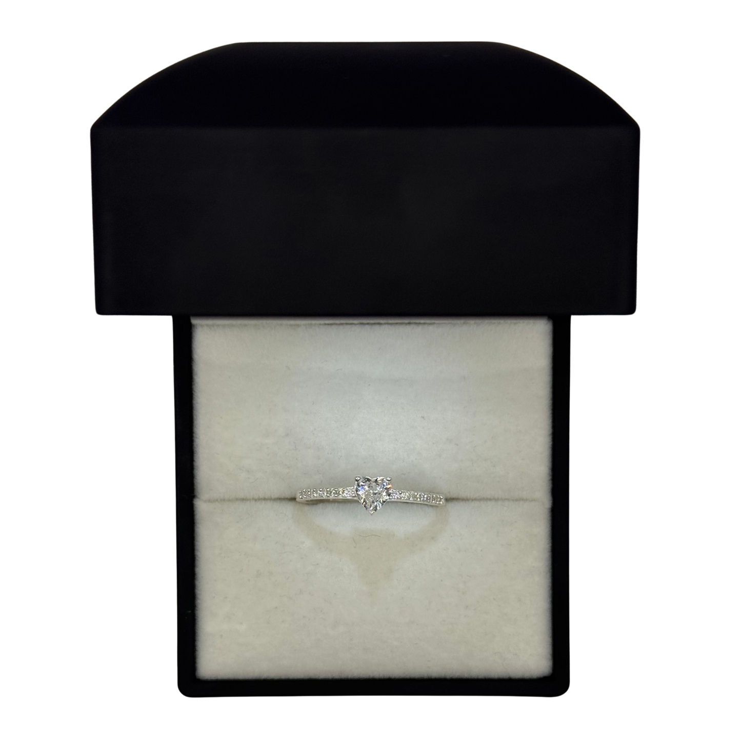 SILVER CZ HEART RING Oppulence