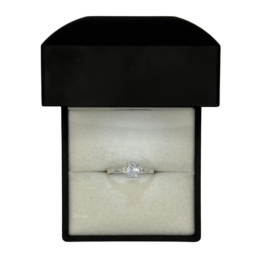 OVAL CUT CZ DIAMOND RING Oppulence