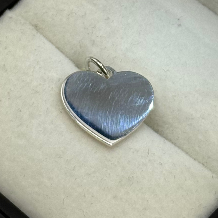 SILVER 16MM HEART PENDANT Oppulence