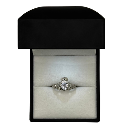 CROWNED HEART RING Oppulence