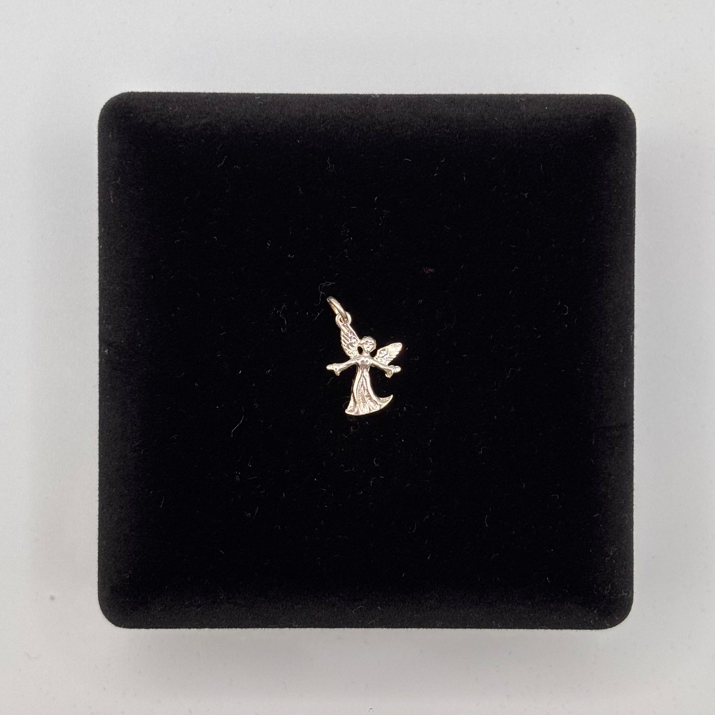 Oppulence Charm Collection Oppulence