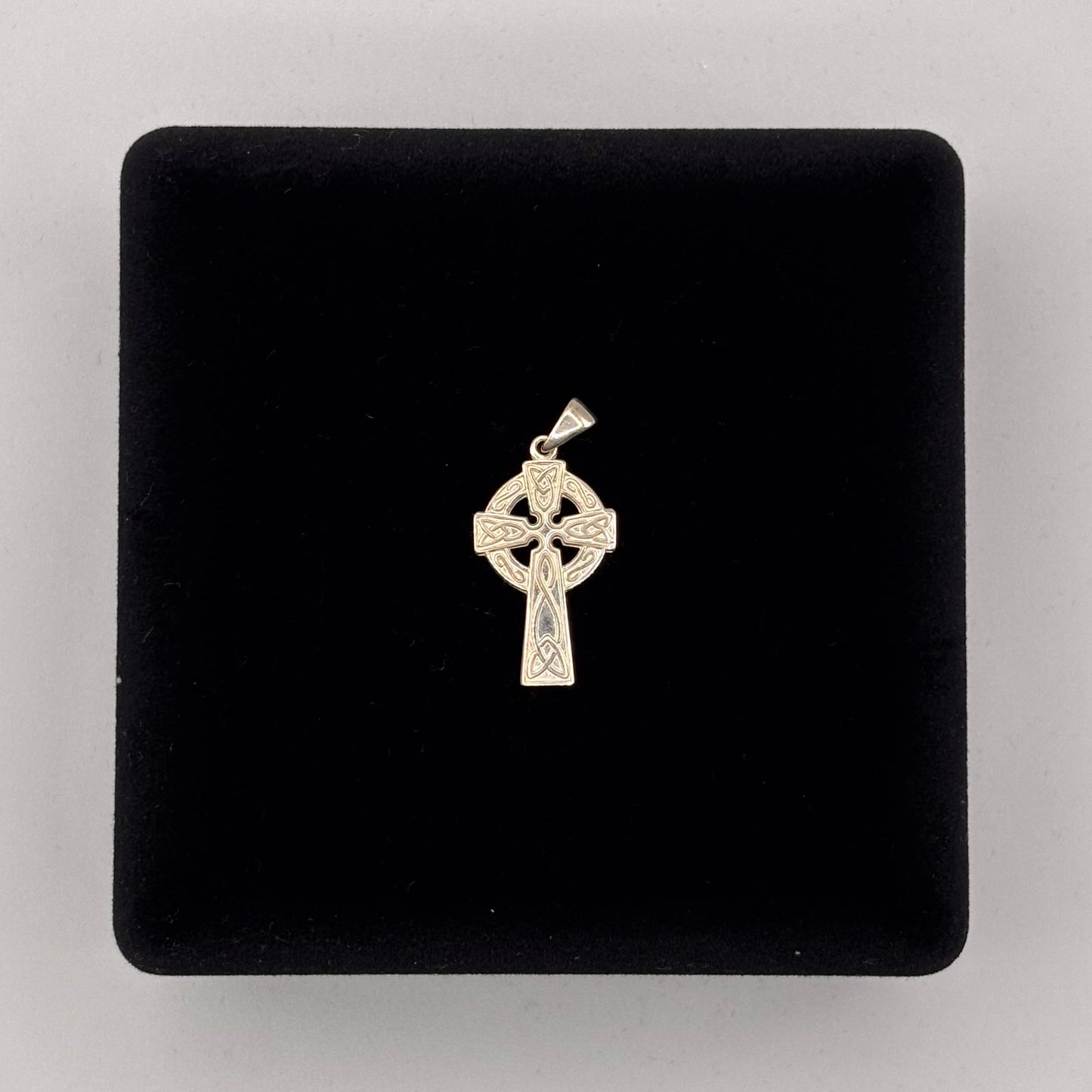 Oppulence Charm Collection Oppulence