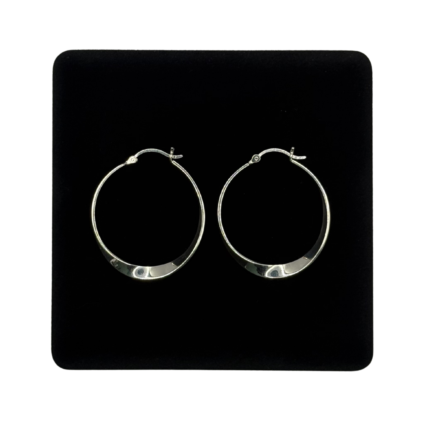SILVER TWIST 30MM HOOP EARRINGS Oppulence