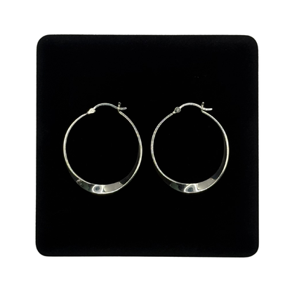 SILVER TWIST 30MM HOOP EARRINGS Oppulence