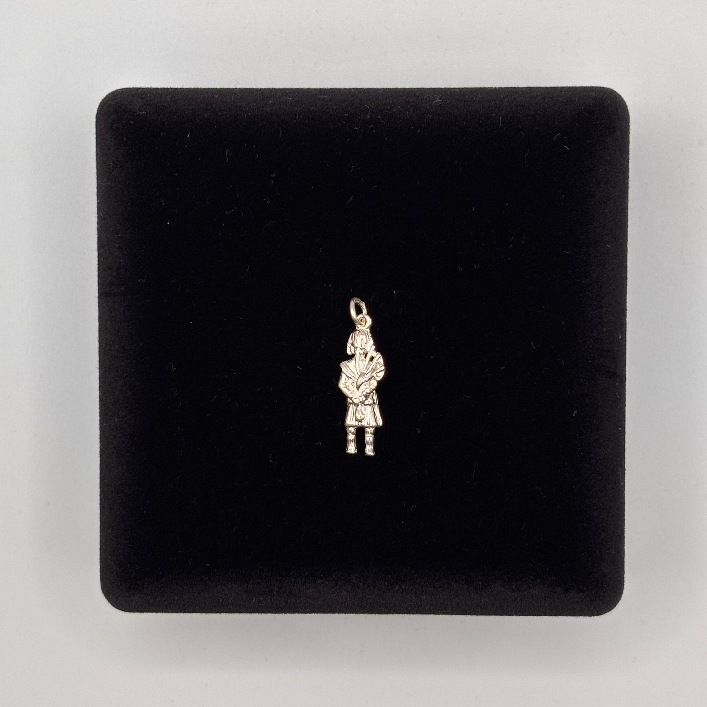 Oppulence Charm Collection Oppulence