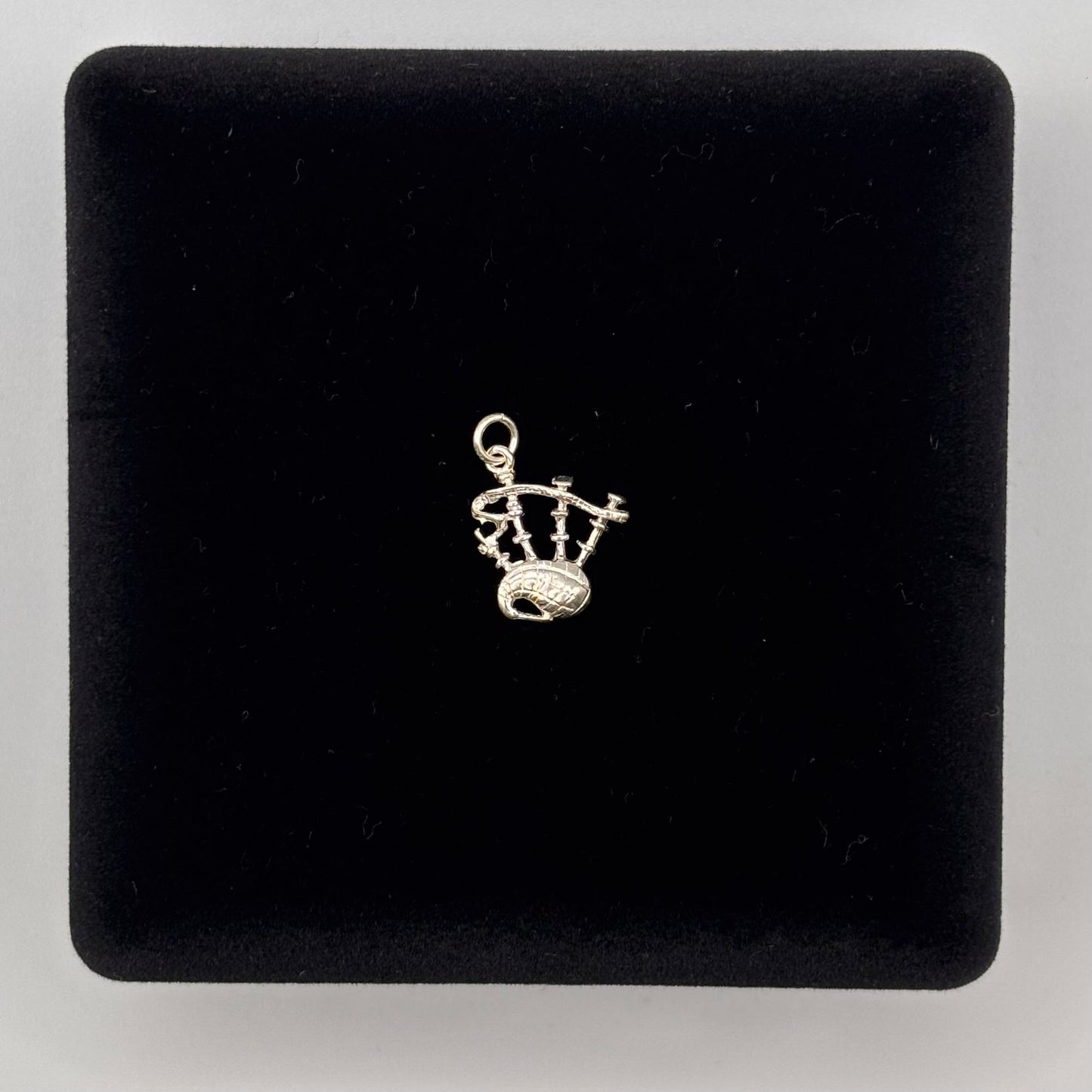 Oppulence Charm Collection Oppulence