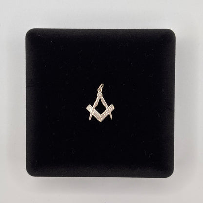 Oppulence Charm Collection Oppulence