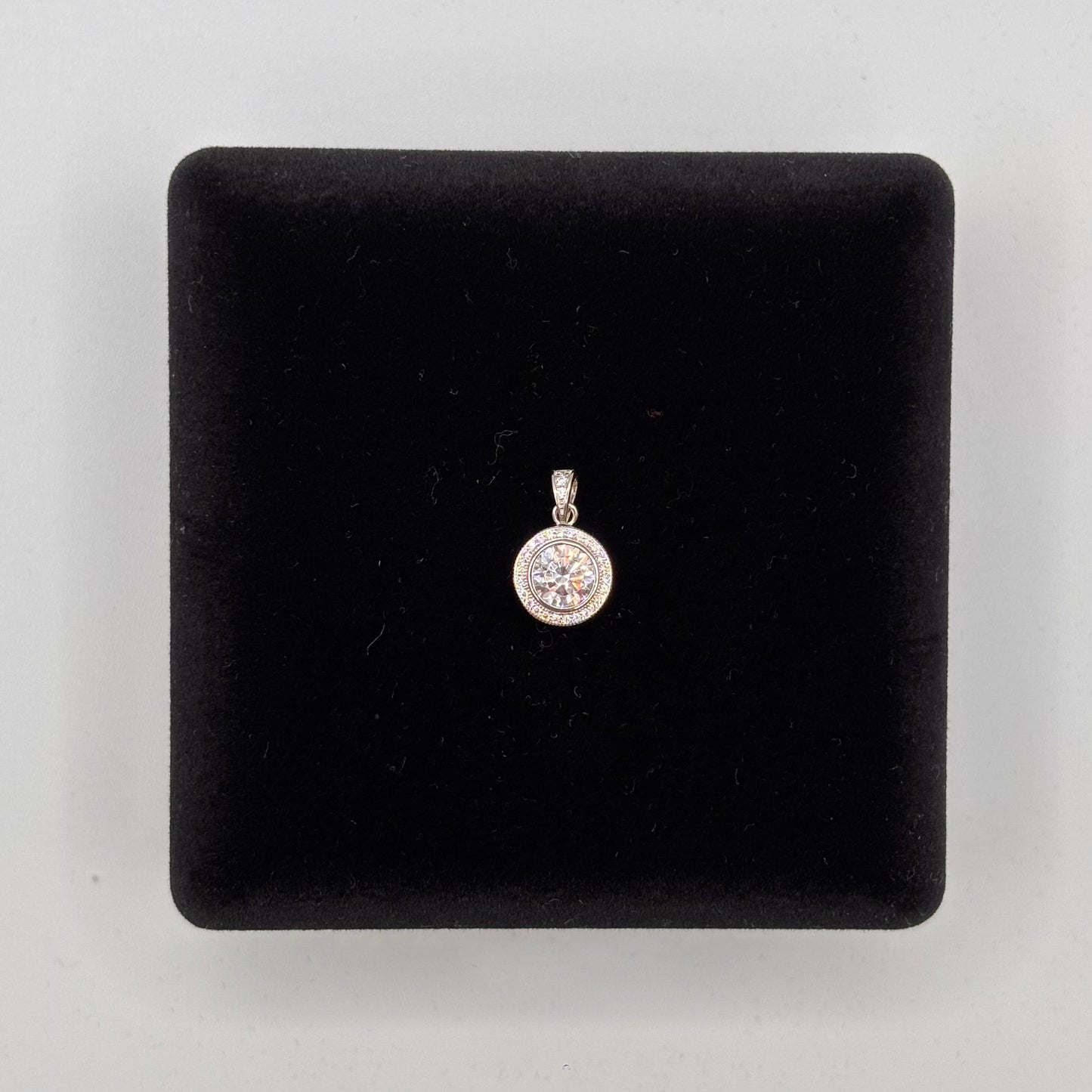 Oppulence Charm Collection Oppulence