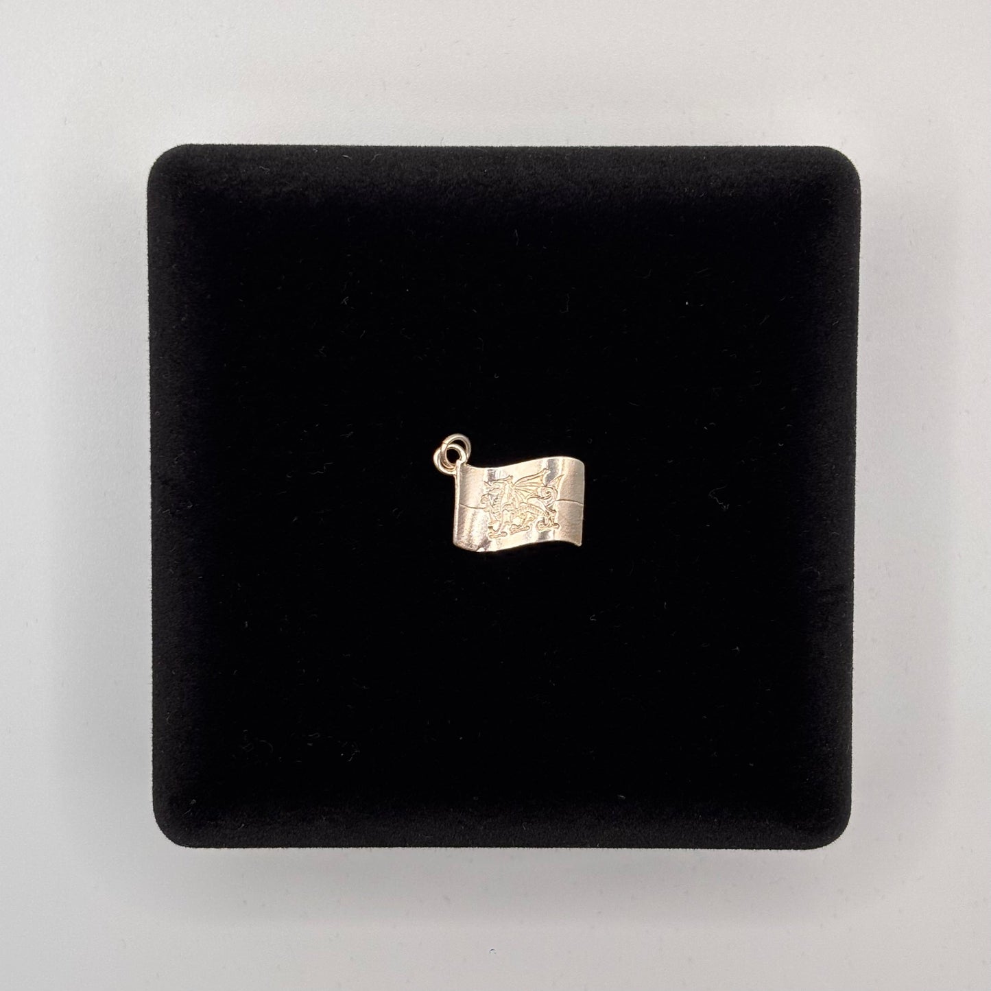 Oppulence Charm Collection Oppulence