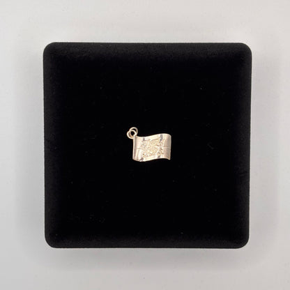 Oppulence Charm Collection Oppulence