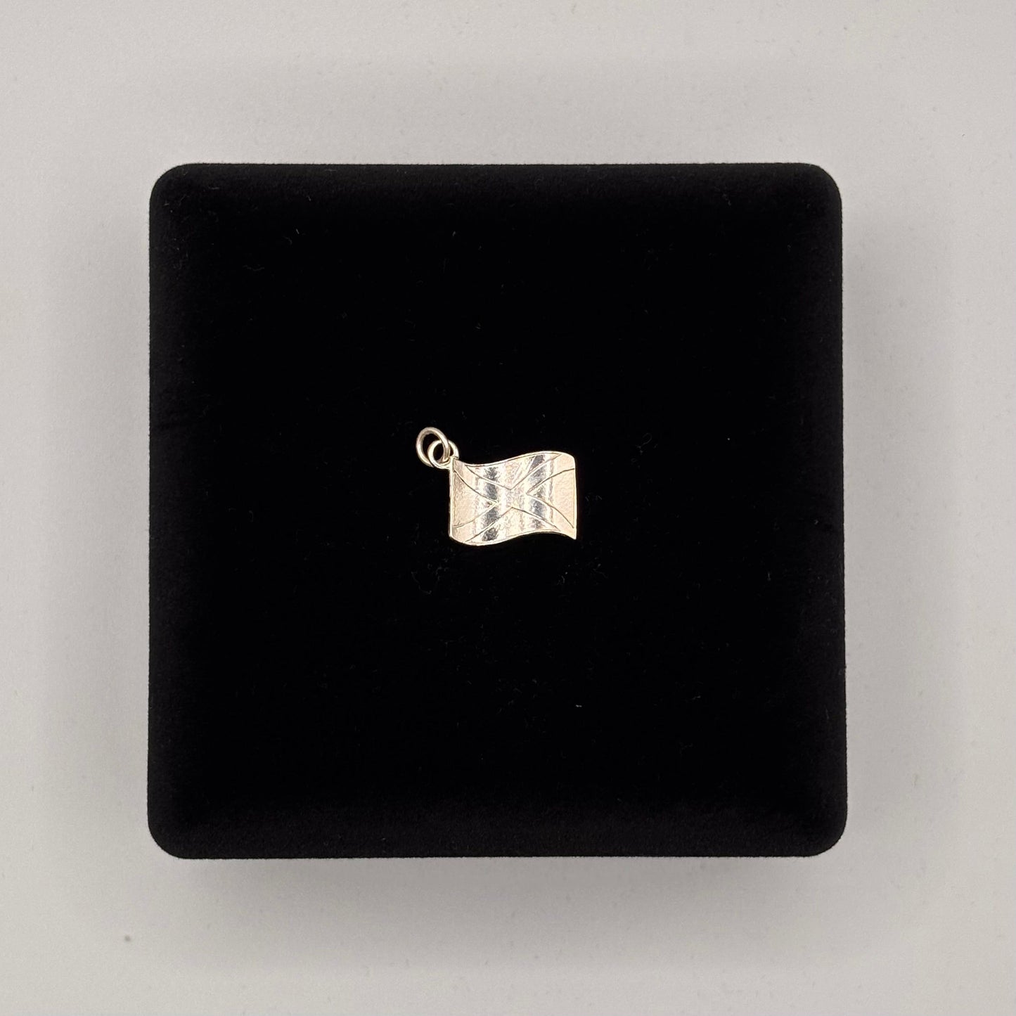 Oppulence Charm Collection Oppulence