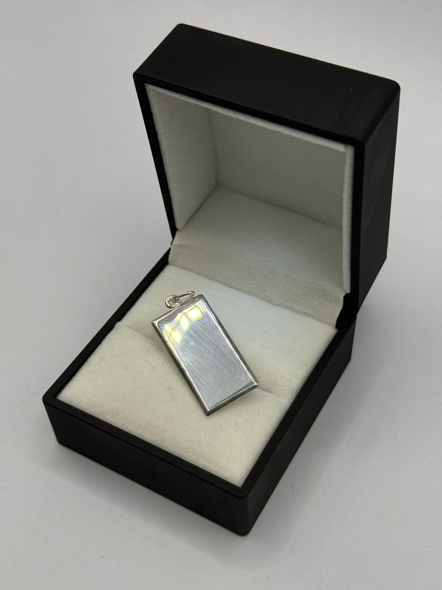 SILVER 15x30 PLAIN INGOT PENDANT Oppulence