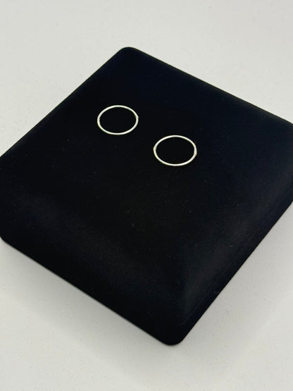 SILVER HOOP EARRINGS Oppulence