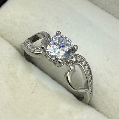 HEART RING WITH CZ DIAMOND Oppulence