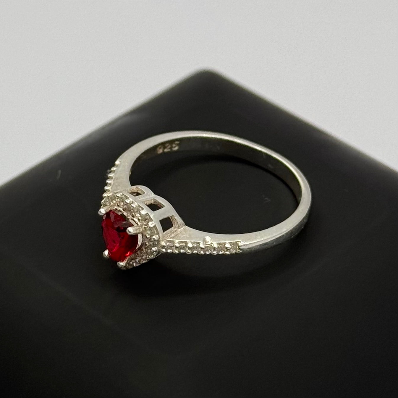 RED STONE SILVER CZ HEART RING Oppulence