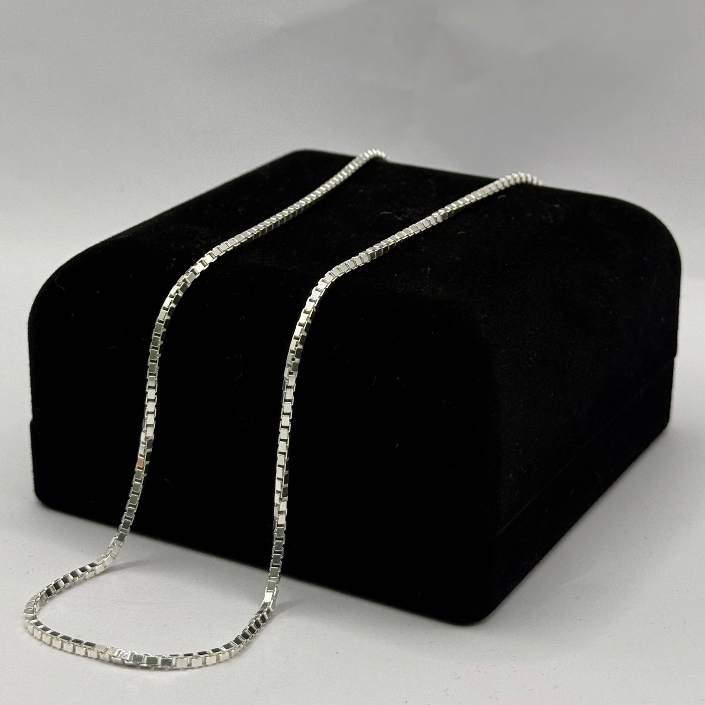 SILVER BOX 1.5MM 18" NECKLACE Oppulence